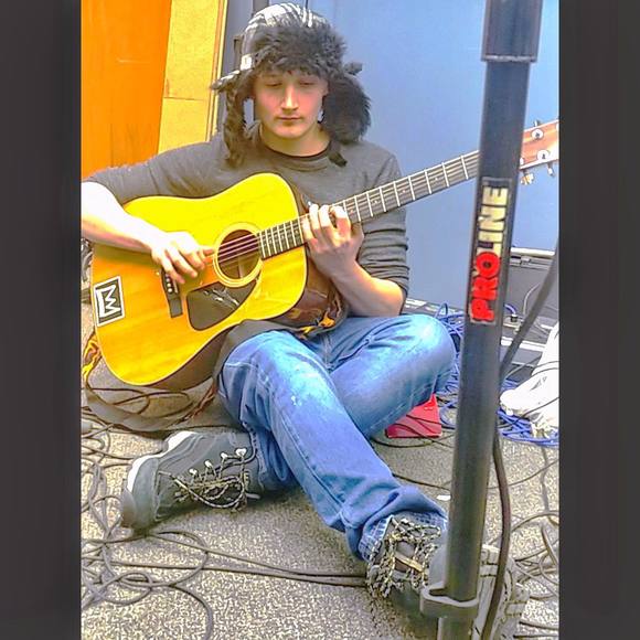 Meet your Posher, Alex - Picture 1 of 1